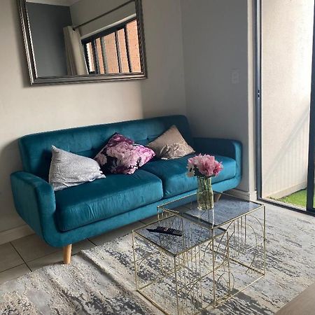 Luxury 1 Bedroom Pretoria-Noord Exterior foto