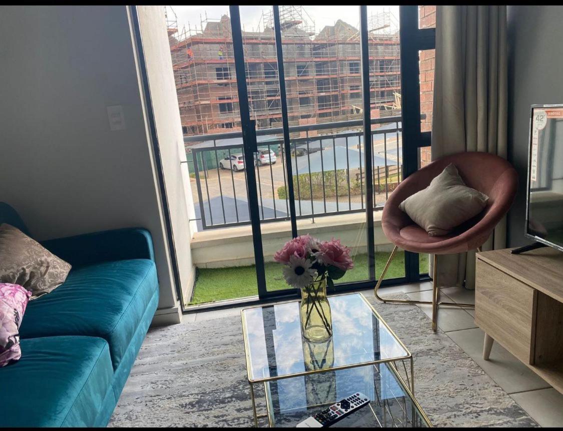 Luxury 1 Bedroom Pretoria-Noord Exterior foto